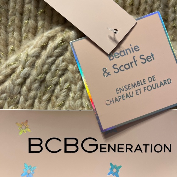 BCBGeneration Cream Knit Accessory Set - Picture 3 of 4